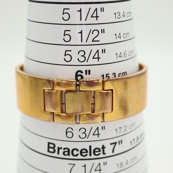 Joan Rivers Gold Tone Black Dial Womens Tank Watch Cuff Bracelet w New Battery - Picture 4 of 13